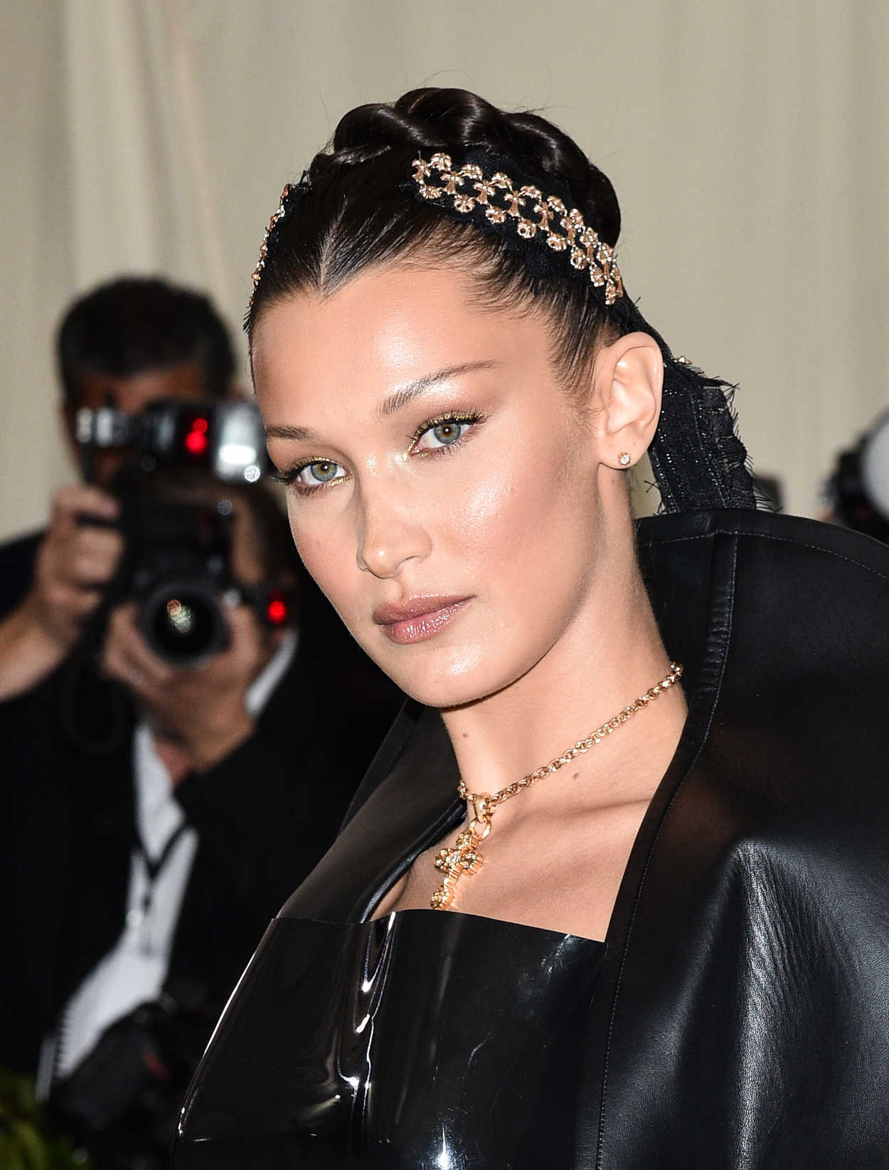 Bella Hadid at the Heavenly Bodies: Fashion and The Catholic ...