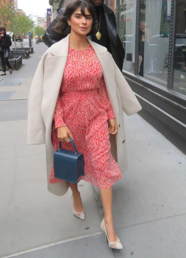 Diane Guerrero Arrives at Build Studio in New York City 04/30/2018-4