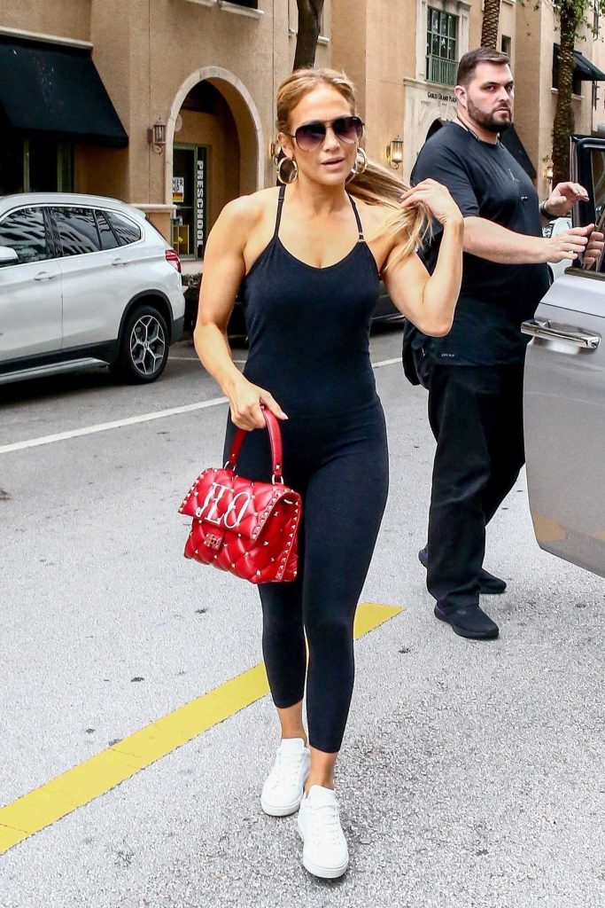 Jennifer Lopez Arrives at Her Hotel in Miami 05/24/2018-2