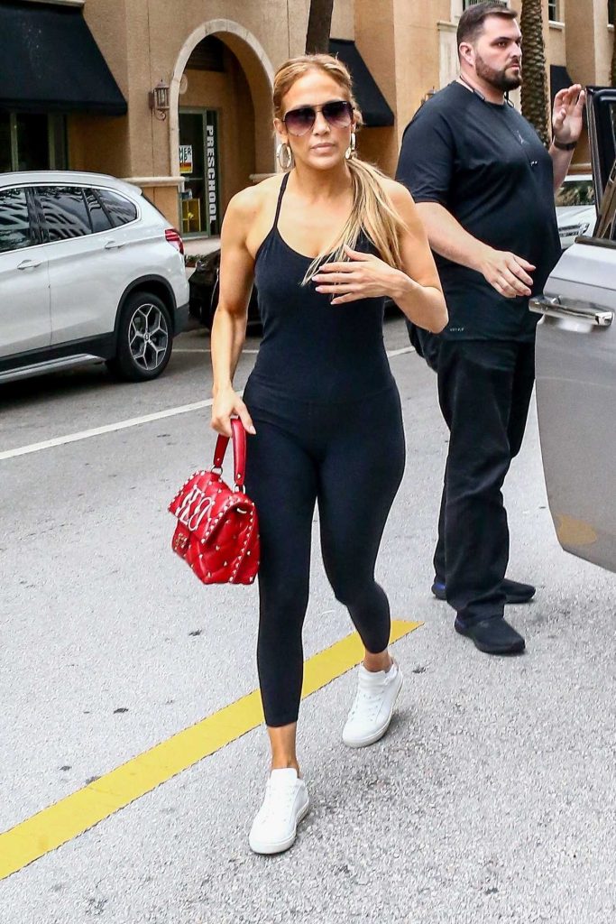 Jennifer Lopez Arrives at Her Hotel in Miami 05/24/2018-3