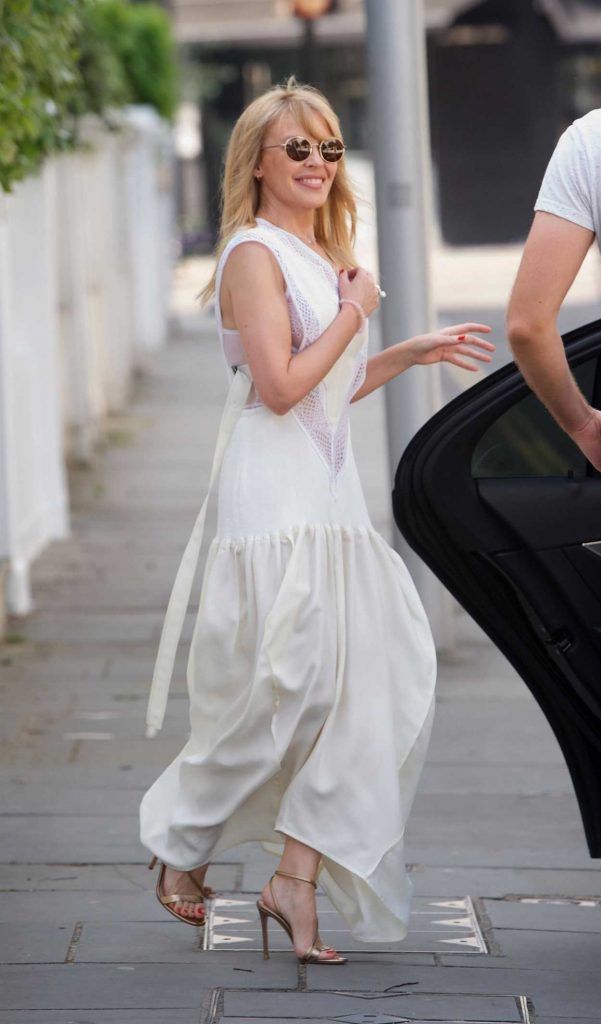 Kylie Minogue Was Seen Out in London 05/26/2018-3