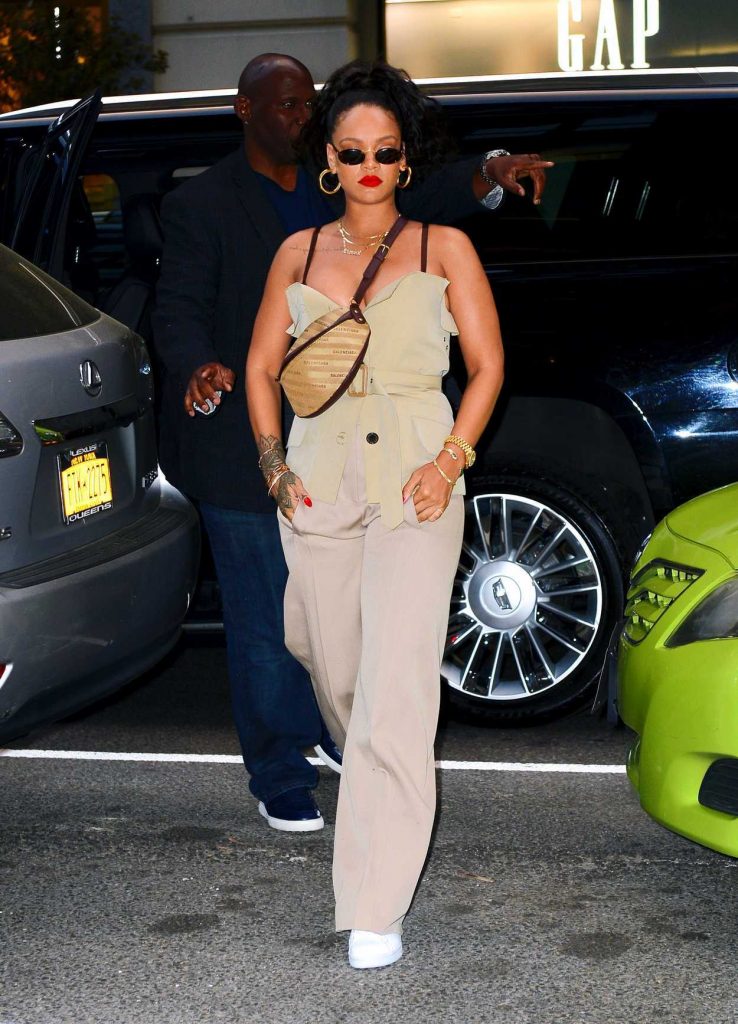 Rihanna Was Seen Out in New York 05/04/2018-3