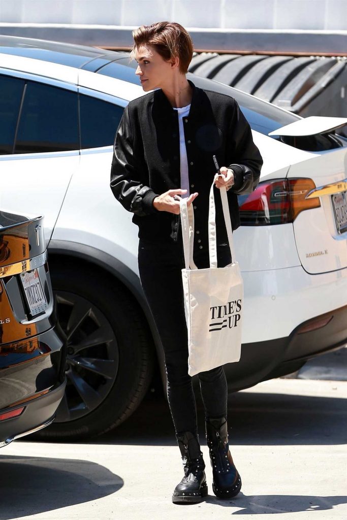 Ruby Rose Arrives to a Hair Salon in West Hollywood 05/03/2018-2