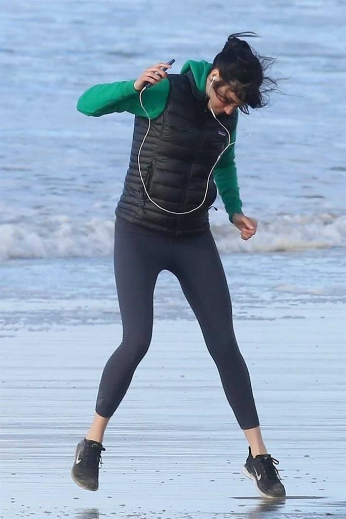 Shailene Woodley on the Set of Big Little Lies in Sausalito 05/01/2018-2
