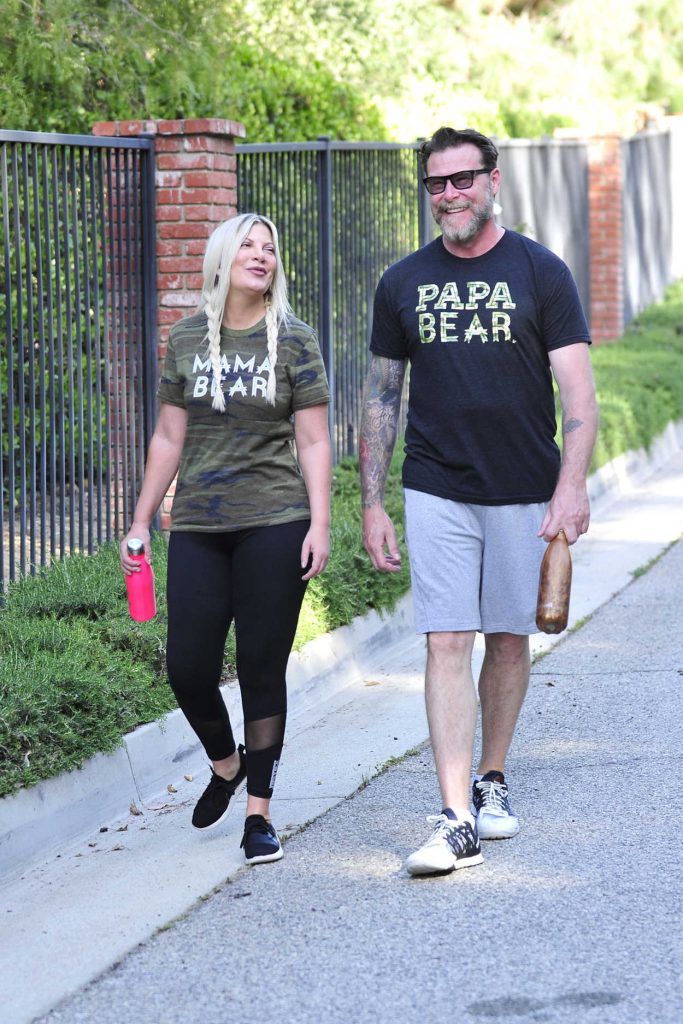 Tori Spelling Was Spotted with Her Husband Dean McDermott Out in Los Angeles 04/29/2018-1