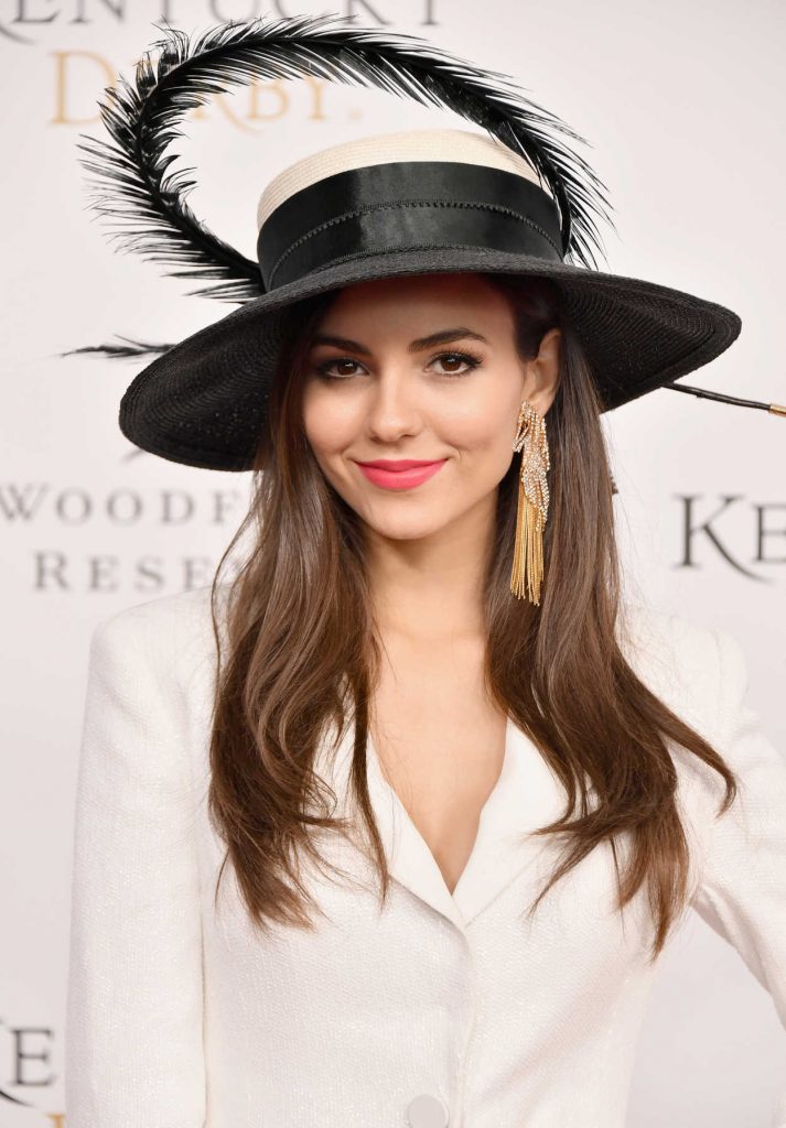 Victoria Justice at Kentucky Derby 144 at Churchill Downs in Louisville 05/05/2018-5