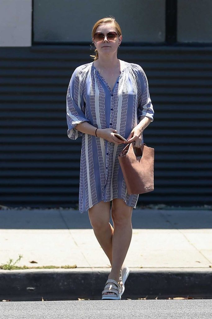 Amy Adams Leaves an Office Building in Beverly Hills 06/25/2018-1