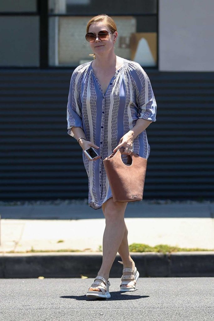 Amy Adams Leaves an Office Building in Beverly Hills 06/25/2018-3