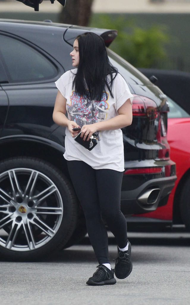 Ariel Winter Goes Shopping Out in Los Angeles 06/18/2018-1