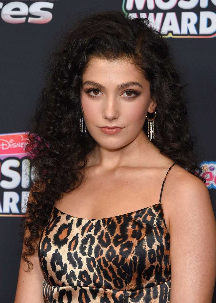 Caroline Romano at 2018 Radio Disney Music Awards in Los Angeles 06/22/2018-5
