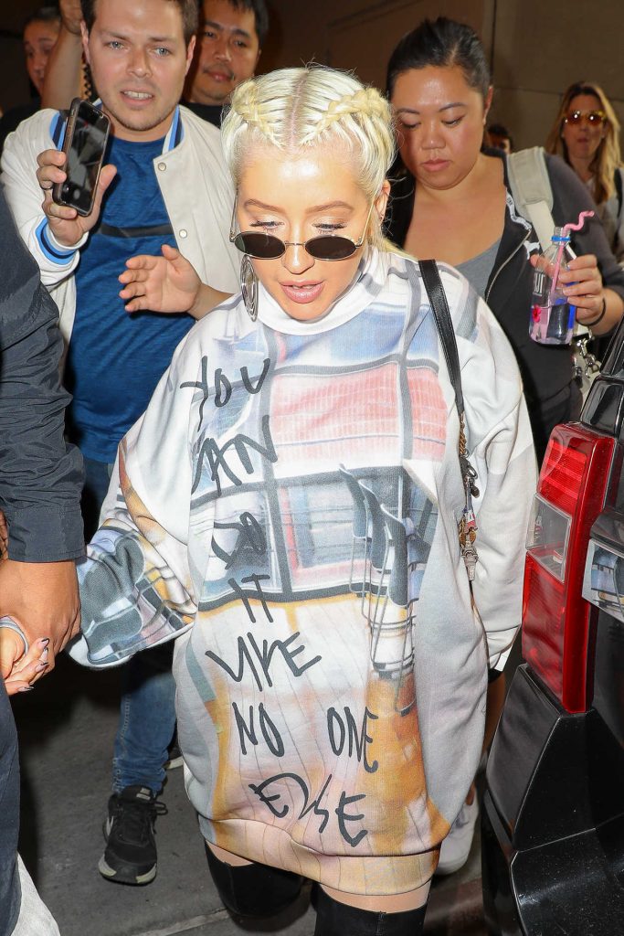 Christina Aguilera Arrives at the TRL Studios in New York 06/13/2018-5