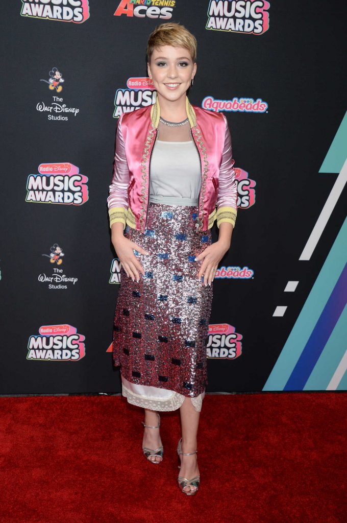Cozi Zuehlsdorff at 2018 Radio Disney Music Awards in Los Angeles 06/22/2018-2