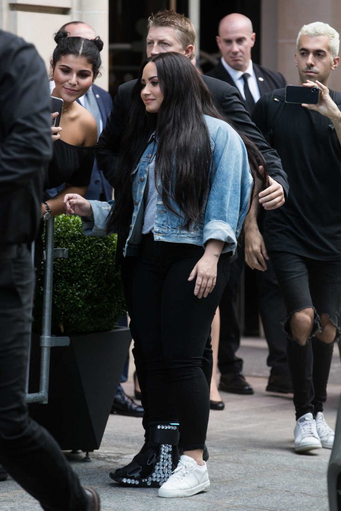 Demi Lovato Leaves Her Hotel in Paris 06/04/2018-2