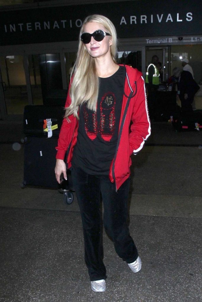 Paris Hilton Arrives at LAX Airport in Los Angeles 06/27/2018-3