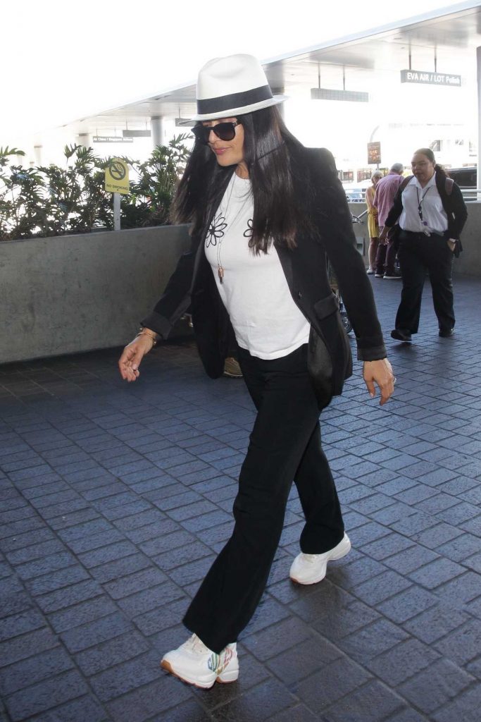 Salma Hayek Arrives at LAX Airport in Los Angeles-4