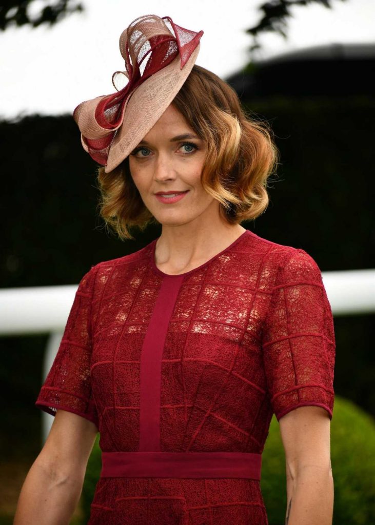 Victoria Pendleton at Investec Derby Festival at Epsom Downs Racecourse 06/02/2018-5