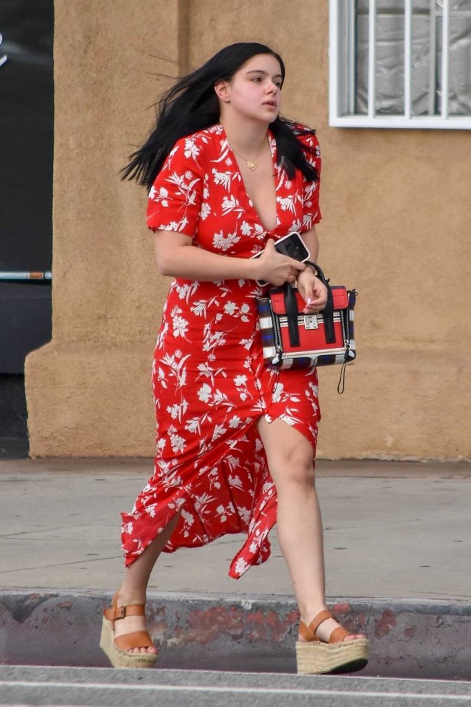 Ariel Winter Arrives at Modern Pamper in North Hollywood 07/08/2018-5