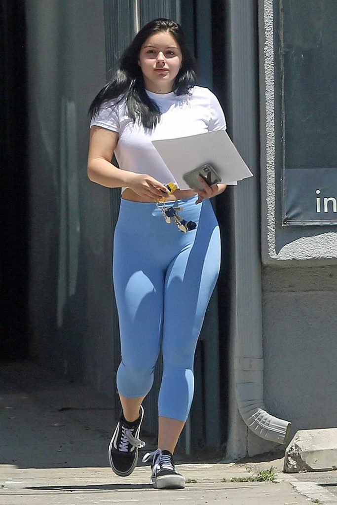 Ariel Winter Goes Grocery Shopping in Los Angeles 06/28/2018-1