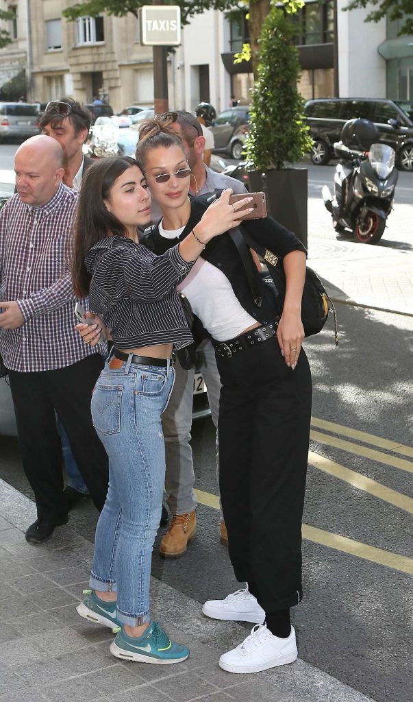 Bella Hadid Was Seen Out in Paris 07/08/2018-4