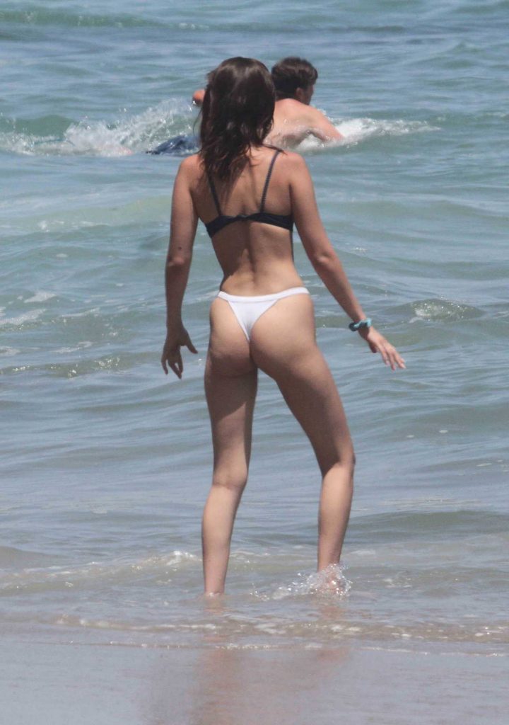 Bella Hadid Wears a Black and White Thong Bikini on the Beach in Thousand Oaks 07/10/2018-3