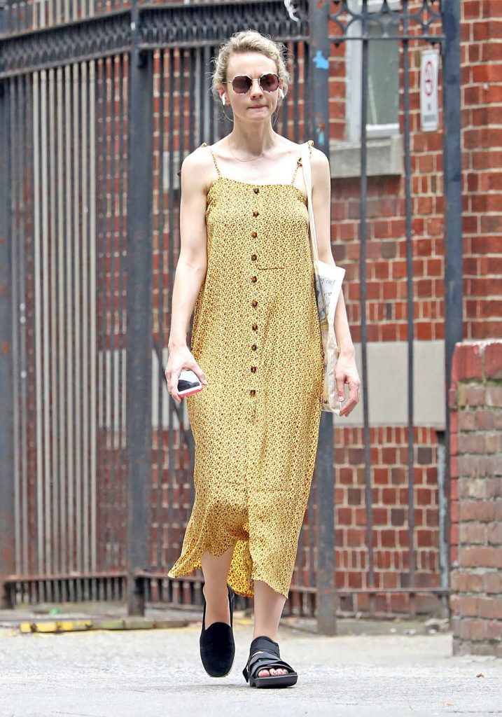 Carey Mulligan Wears a Yellow Summer Long Dress Out in New York City 07/17/2018-2