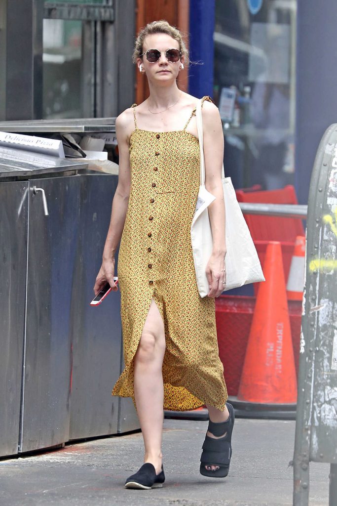 Carey Mulligan Wears a Yellow Summer Long Dress Out in New York City 07/17/2018-3
