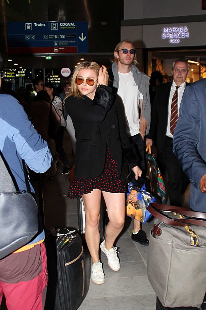 Chloe Moretz Arrives with Her Brother Trevor at Charles de Gaulle Airport in Paris 06/30/2018-4
