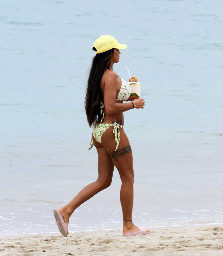 Katie Price in Bikini on the Beach in Thailand 07/18/2018-5