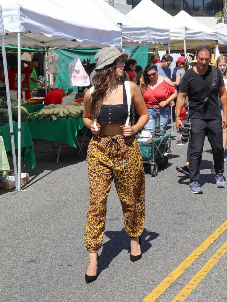 Kira Kosarin Wears a Leopard Print Pants at the Farmers Market in Studio City 07/15/2018-3