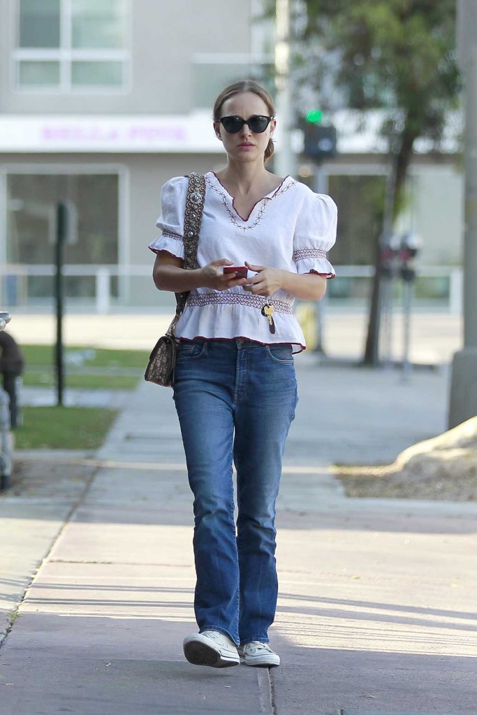 Natalie Portman in a White Embroidered Blouse