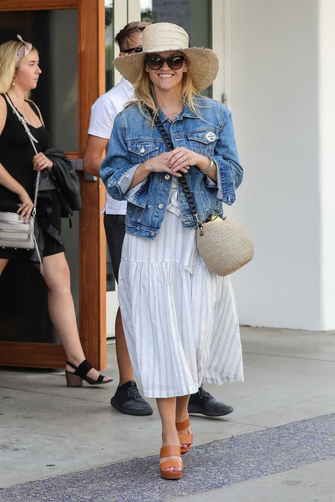 Reese Witherspoon in a Blue Denim Jacket
