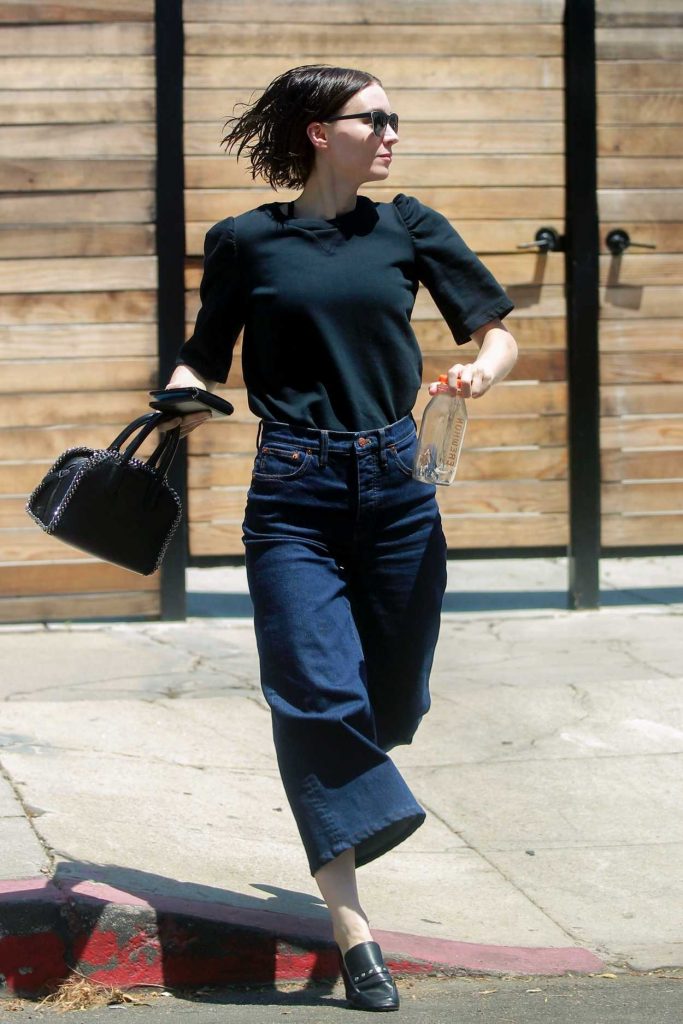 Rooney Mara Was Seen Out in Los Angeles 07/14/2018-5