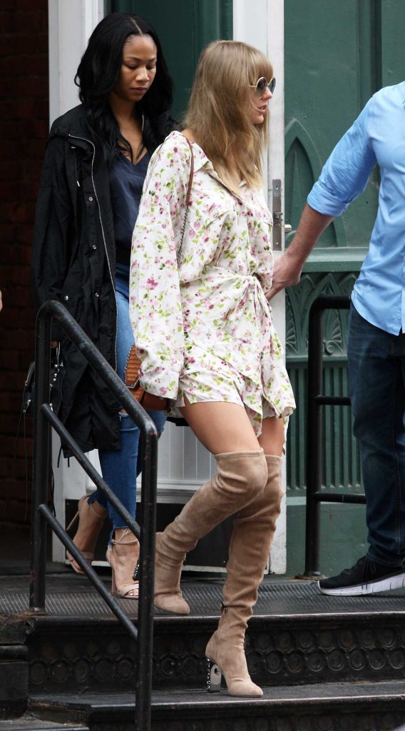 Wears a Pretty Floral Dress Out in New York City 07/15/2018-5