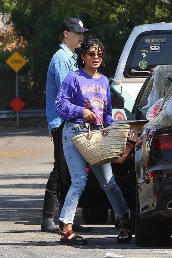 Vanessa Hudgens Wears a Vintage Sublime Sweatshirt Out in Los Angeles 07/19/2018-1