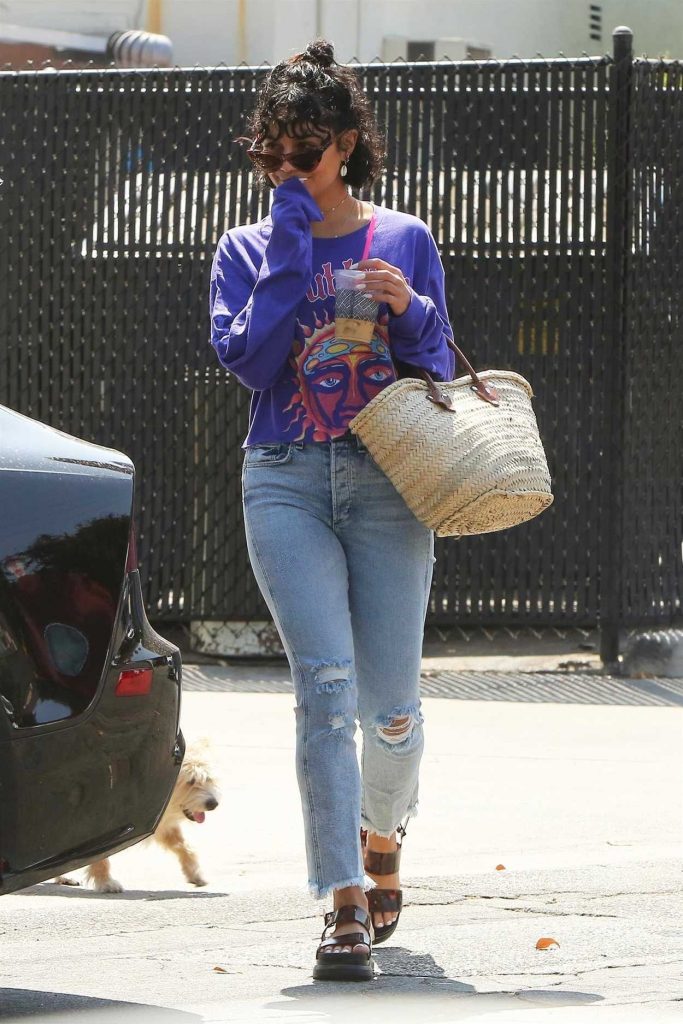 Vanessa Hudgens Wears a Vintage Sublime Sweatshirt Out in Los Angeles 07/19/2018-2