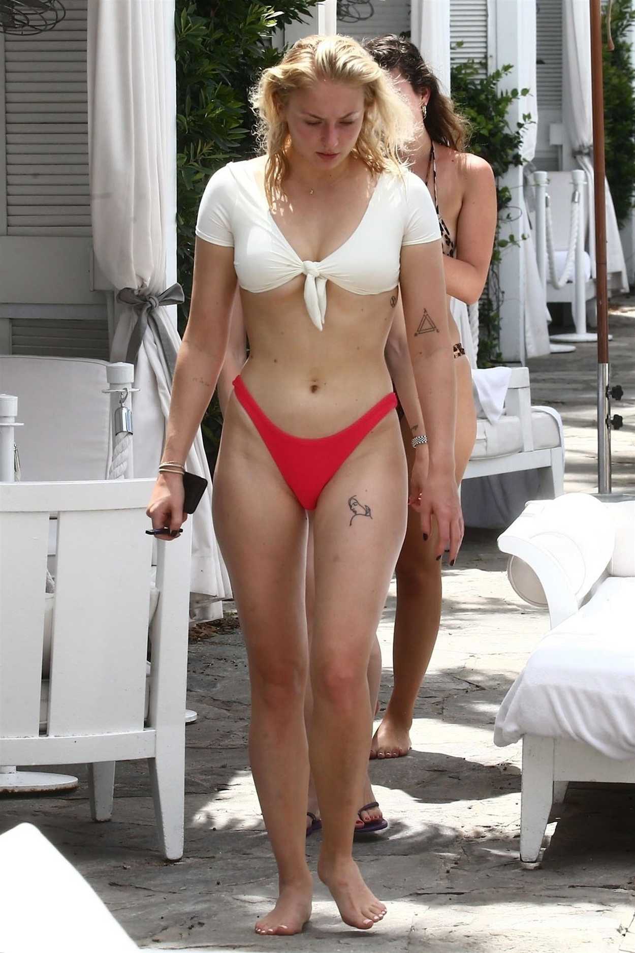 Sophie Turner in Bikini.