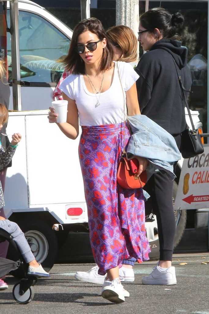 Jenna Dewan in a Long Floral Skirt