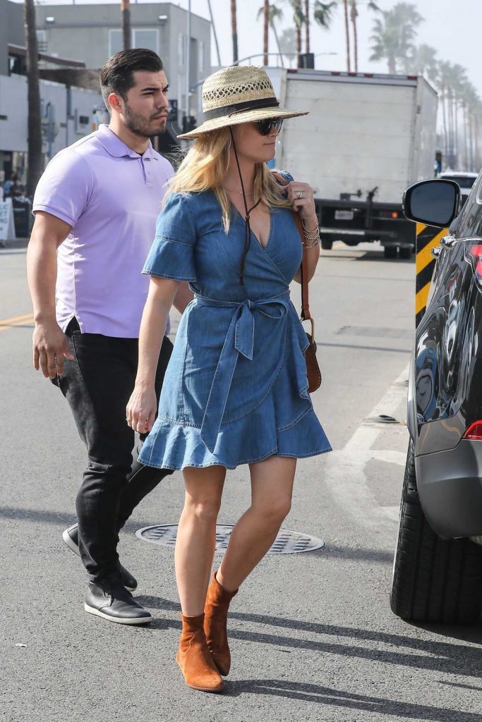 Reese Witherspoon in a Short Blue Denim Dress