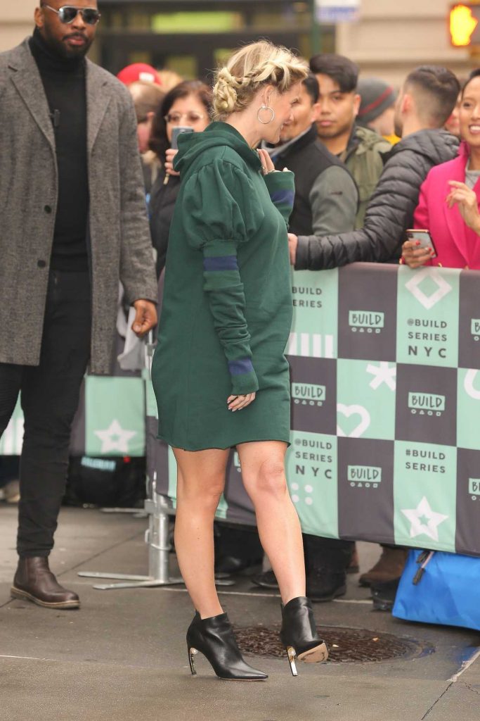 Alice Eve in a Green Dress