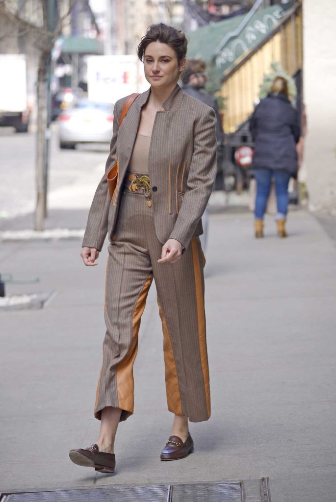 Shailene Woodley in a Beige Suit