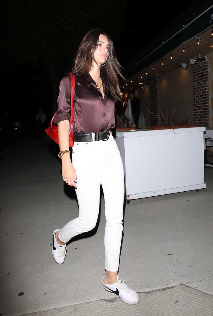 Emily Ratajkowski in a White Jeans