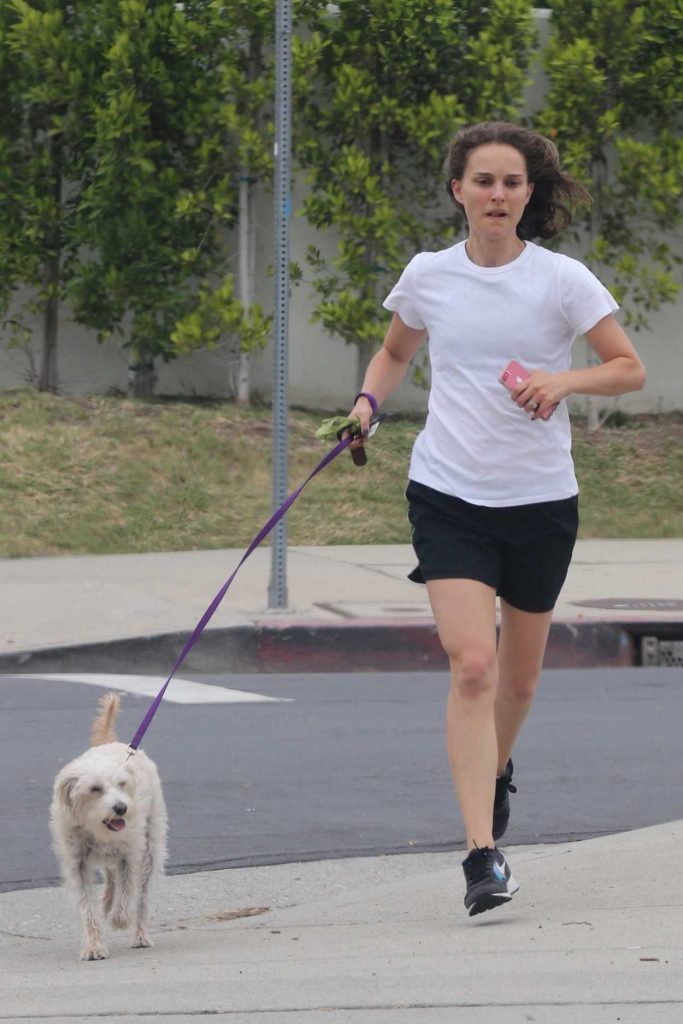 Natalie Portman in a White T-Shirt Takes Her Dog Out for a Run in Los