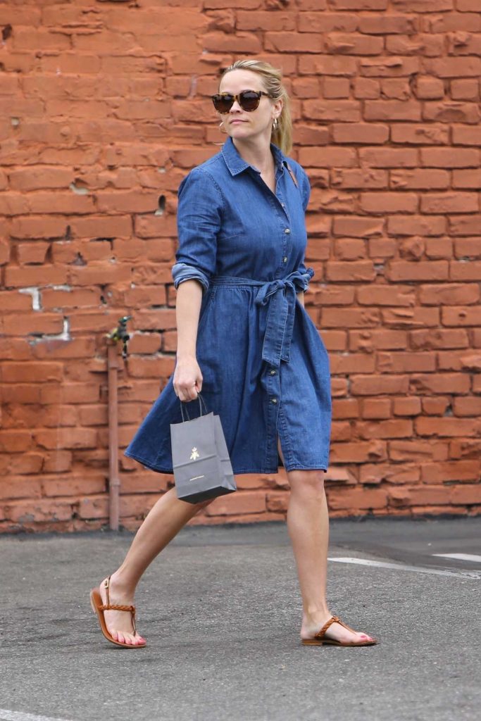 Reese Witherspoon in a Blue Denim Dress