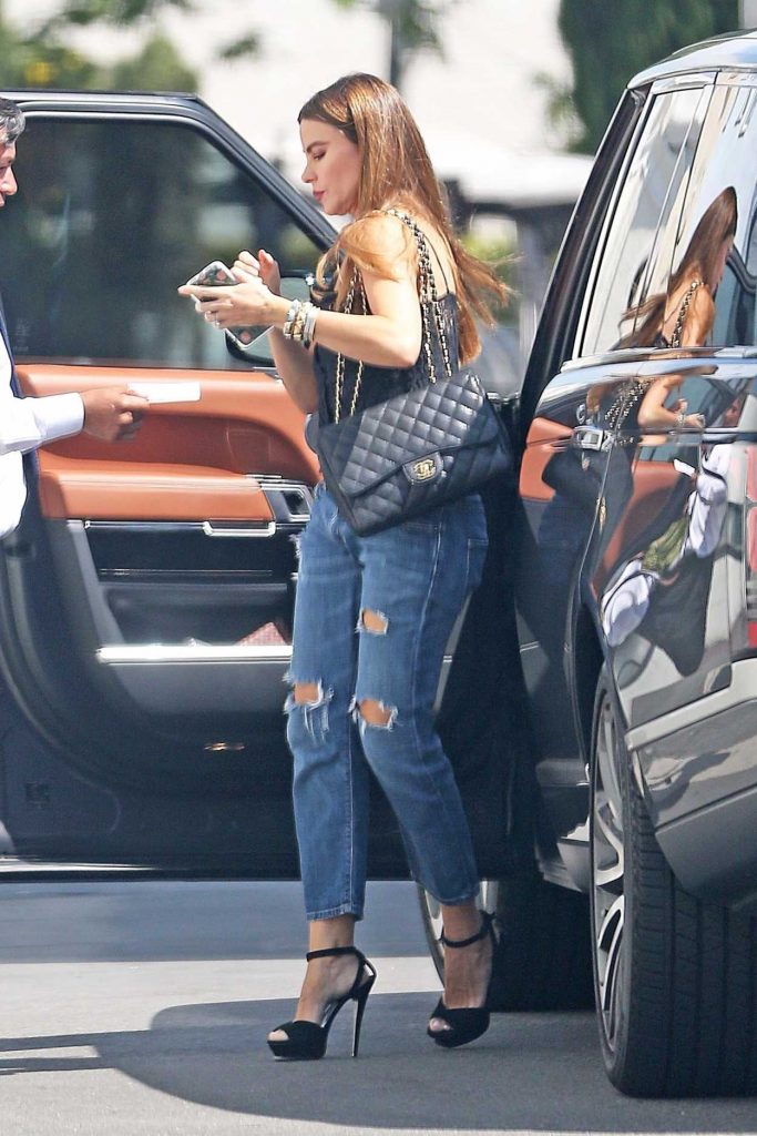 Sofia Vergara in a Blue Ripped Jeans