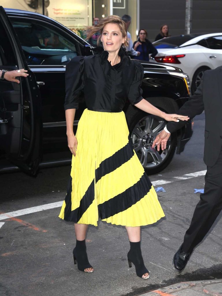 Stana Katic in a Yellow Skirt
