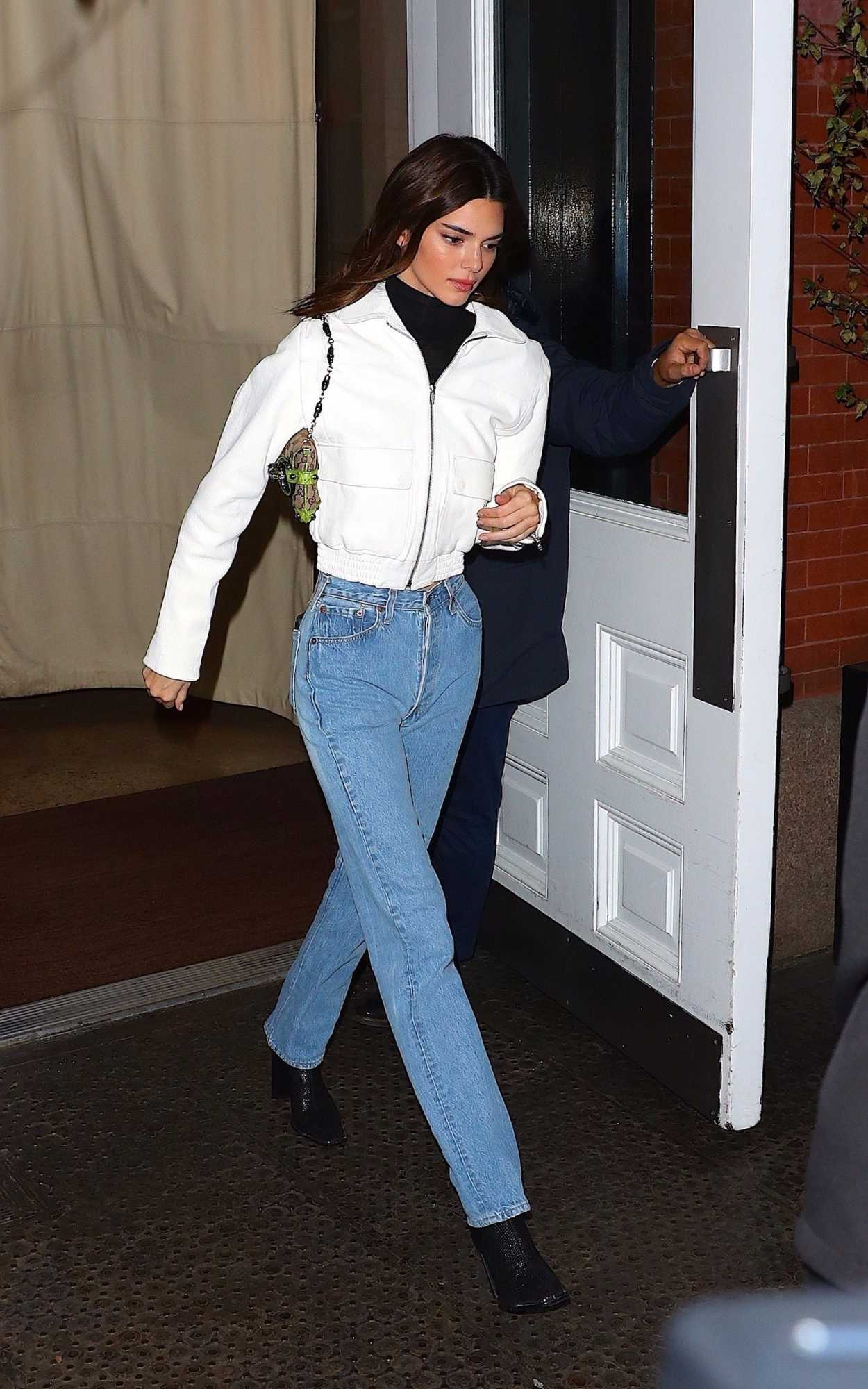 Kendall Jenner in a White Jacket Was Seen Out in NY 11/20/2019 ...