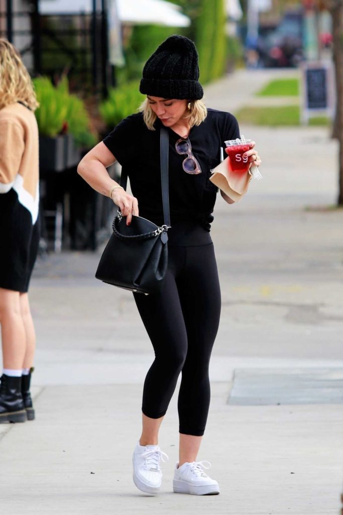 Hilary Duff in a Black Knit Hat