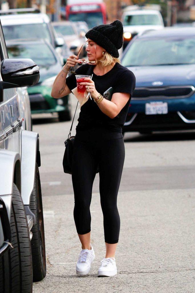 Hilary Duff in a Black Knit Hat