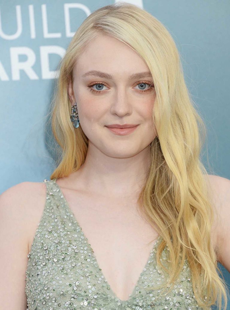 Dakota Fanning Attends the 26th Annual Screen Actors Guild Awards in ...