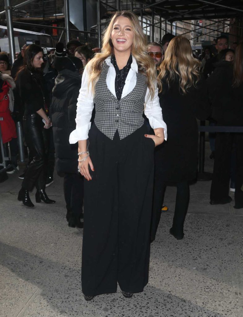 Blake Lively in a Black Pants